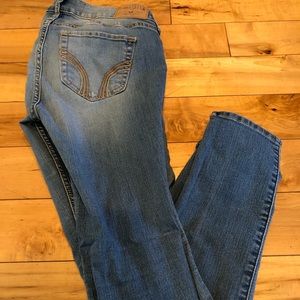 Hollister Ripped Super Skinny Jeans